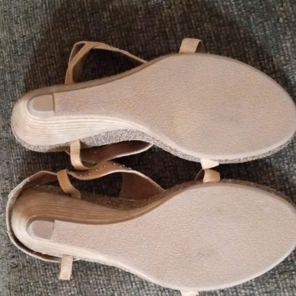 Madison Sandals - Picture 9 of 10